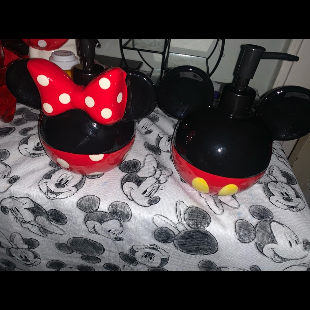 Mickey and Minnie soap dispenser set of 2